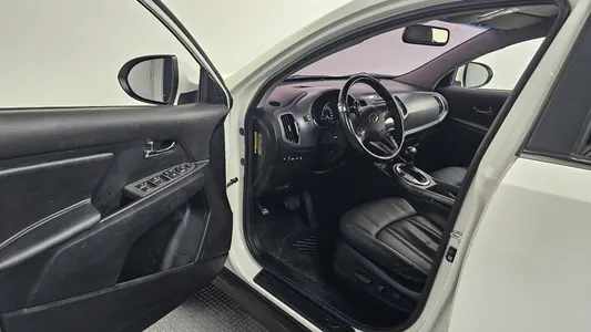 Kia R 2WD 2015 10