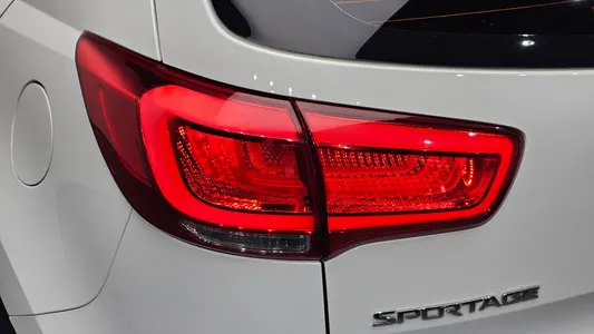 Kia R 2WD 2015 23