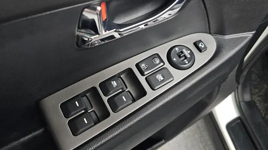 Kia R 2WD 2015 28