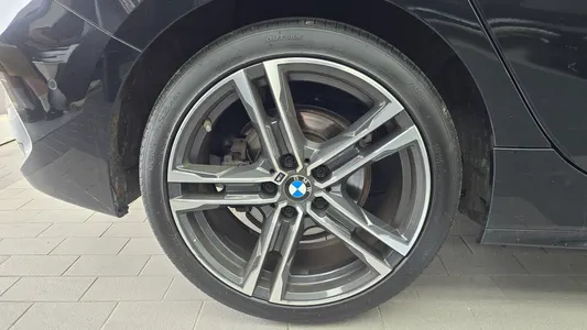 BMW 1 Series (F40) 118d M 2021 5