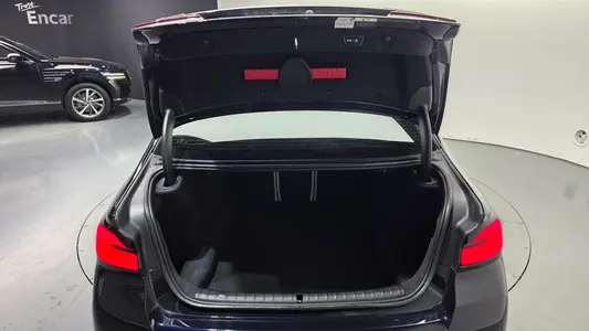 BMW 5 Series (G30) M550i xDrive 2020 20