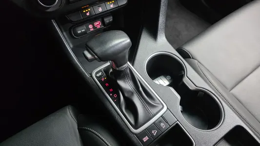 Kia 4 2.0 2WD 2017 9