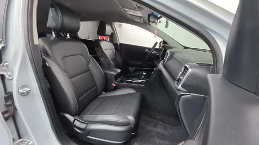 Kia 4 2.0 2WD 2017 10