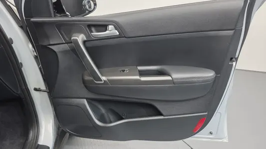 Kia 4 2.0 2WD 2017 24