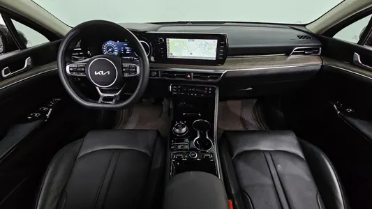 Kia K5 3 1.6 2023 7
