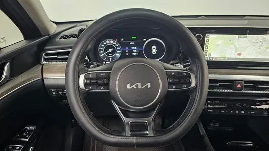 Kia K5 3 1.6 2023 15