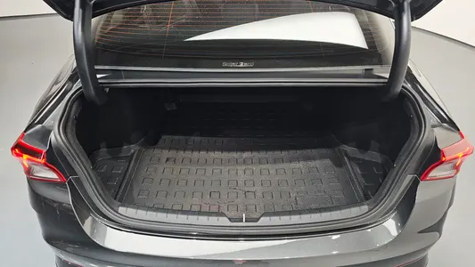Kia K5 3 1.6 2023 18
