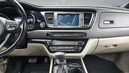 Kia 카니발 7 2016 14