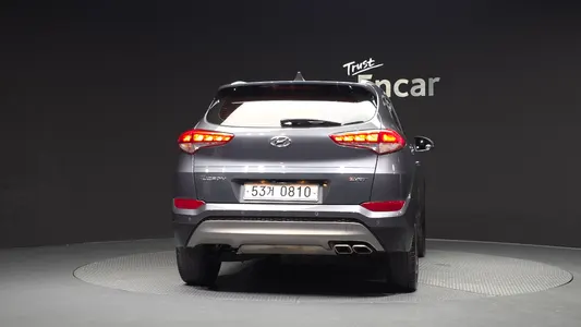 Hyundai Tucson 2.0 2WD 2015 4