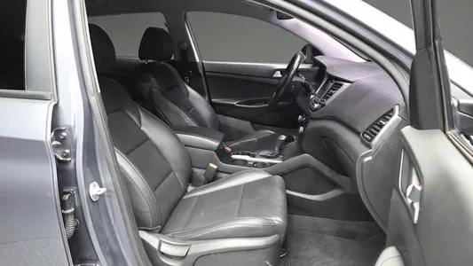 Hyundai Tucson 2.0 2WD 2015 11