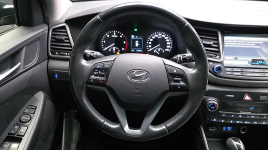 Hyundai Tucson 2.0 2WD 2015 13