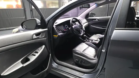 Hyundai Tucson 2.0 2WD 2015 10