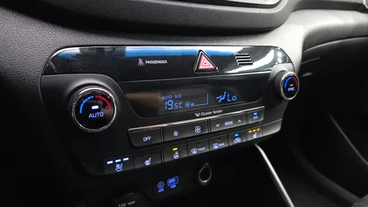 Hyundai Tucson 2.0 2WD 2015 17