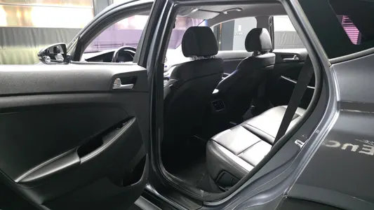 Hyundai Tucson 2.0 2WD 2015 26