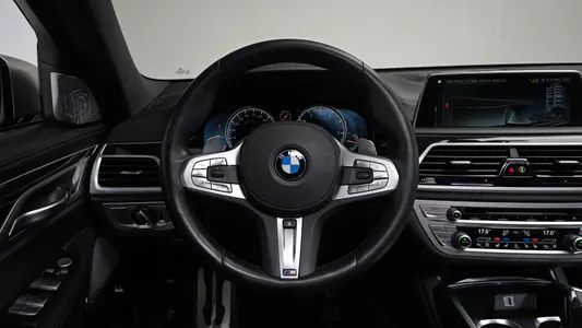 BMW 7 Series (G11) M760Li xDrive 2017 12