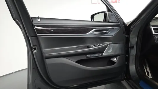 BMW 7 Series (G11) M760Li xDrive 2017 25