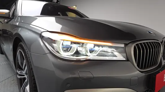 BMW 7 Series (G11) M760Li xDrive 2017 23