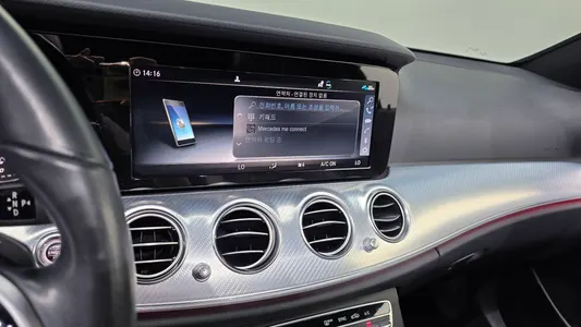 Mercedes-Benz E-Class W213 E250 2020 16