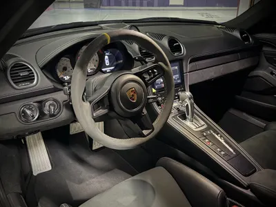 Porsche 718 4.0 GT4 2023 9