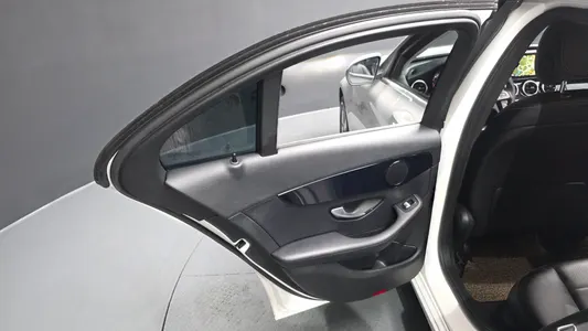 Mercedes-Benz C-Class W205 C200 2017 25