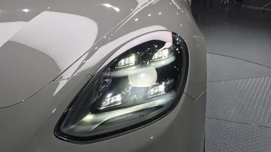Porsche (971) 2.9 AWD E- 2023 22