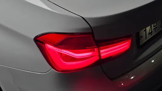 BMW 3 Series (F30) 320d M 2018 23