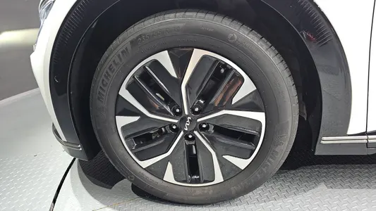 Kia EV6 2023 5