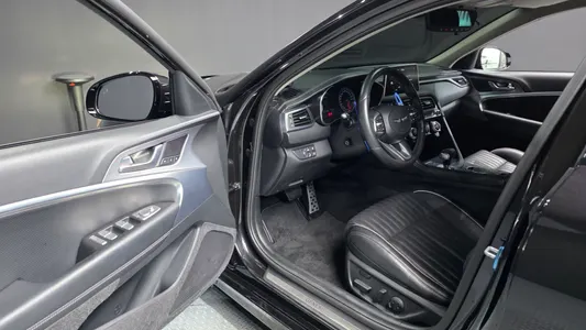 Genesis G70 2.0T AWD 2019 10