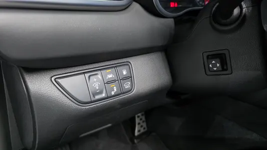 Genesis G70 2.0T AWD 2019 17