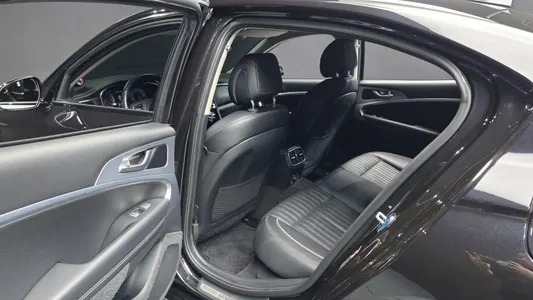 Genesis G70 2.0T AWD 2019 27