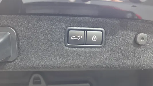 Genesis G70 2.0T AWD 2019 36