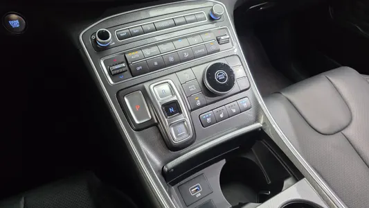 Hyundai 싼타페 2.2 2WD 2023 9