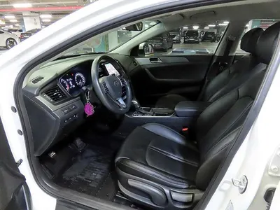 Hyundai 쏘나타 라이즈 2.0 2017 6