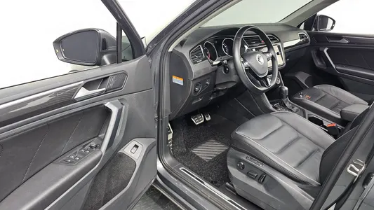 Volkswagen 2 2.0 TDI 2019 10