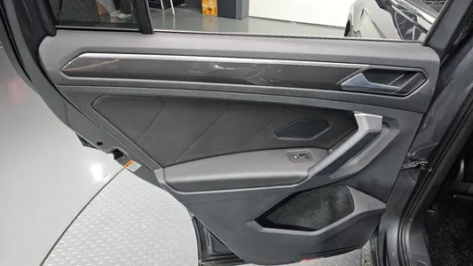 Volkswagen 2 2.0 TDI 2019 25