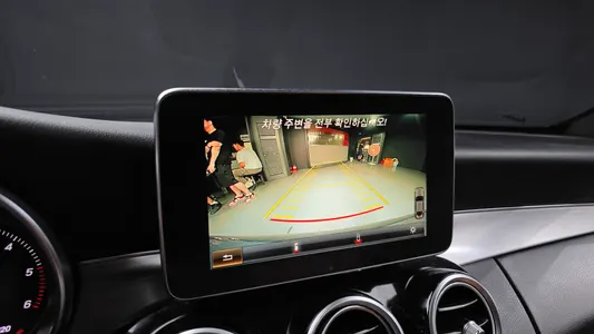 Mercedes-Benz C-Class W205 C220 d 2017 14