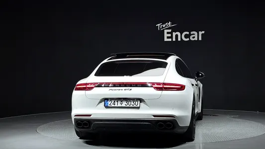 Porsche (971) 3.0 AWD 2018 4