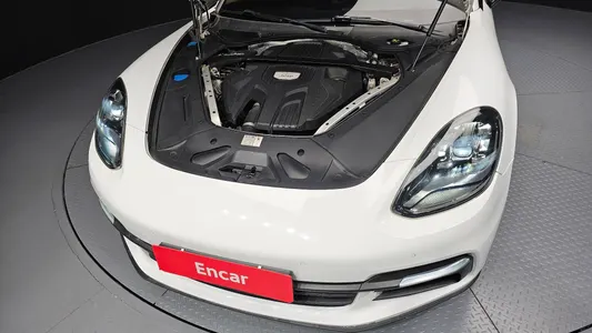 Porsche (971) 3.0 AWD 2018 6
