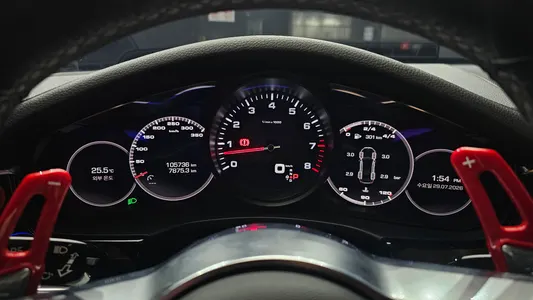 Porsche (971) 3.0 AWD 2018 8