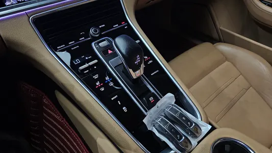 Porsche (971) 3.0 AWD 2018 9
