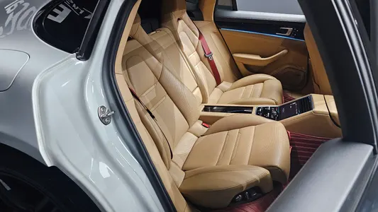 Porsche (971) 3.0 AWD 2018 11