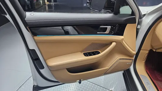Porsche (971) 3.0 AWD 2018 24