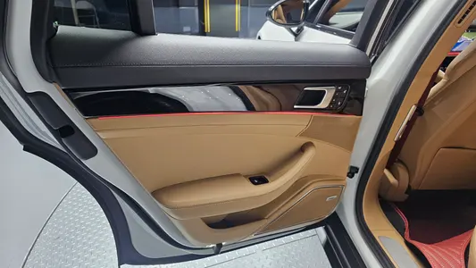 Porsche (971) 3.0 AWD 2018 25