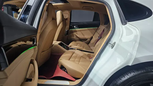 Porsche (971) 3.0 AWD 2018 26