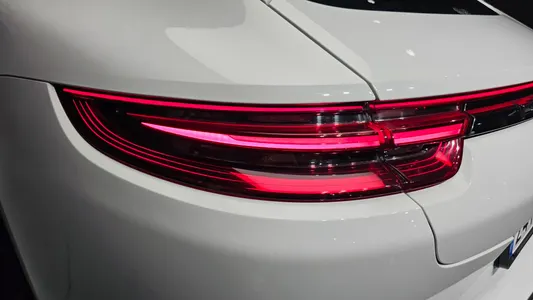 Porsche (971) 3.0 AWD 2018 23