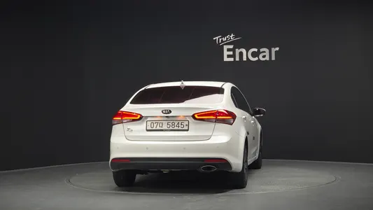 Kia K3 2018 4