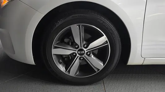 Kia K3 2018 5