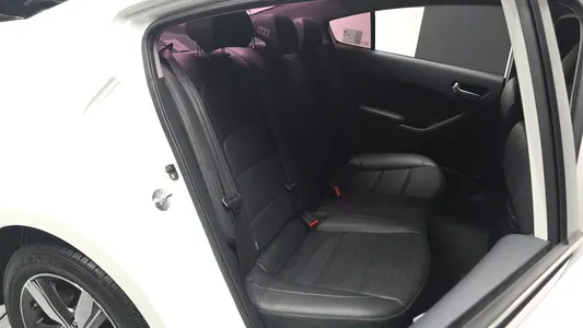 Kia K3 2018 12