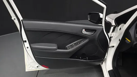 Kia K3 2018 24