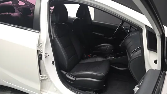 Kia K3 2018 26